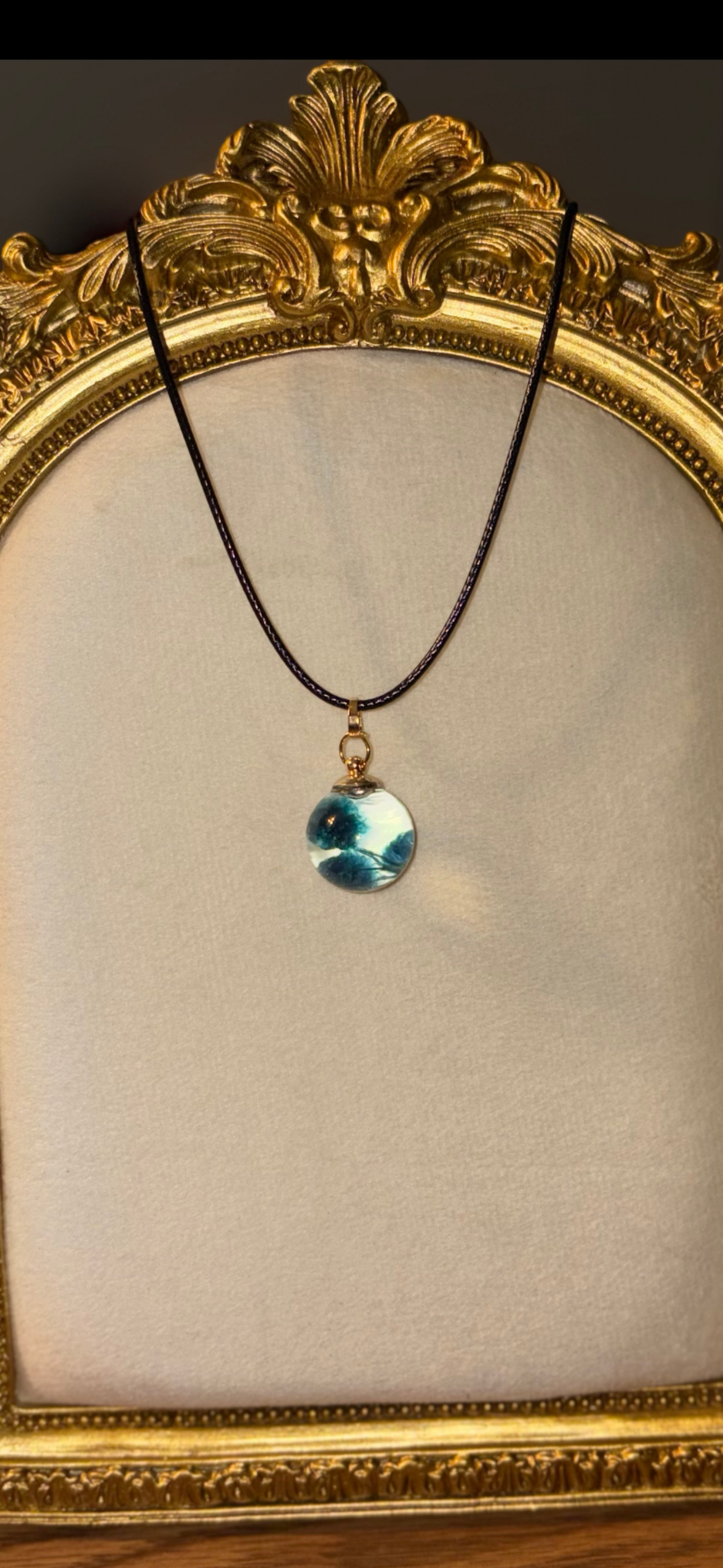 Urn Keepsakes Remembrance Gifts - Hold Your Loved Ones Ashes Close at Heart by LOVE ASHLEY 🩷🌹⚱️Grieving Gifts Memorial Ashes Jewelry Condolences Urn Gift Ideas