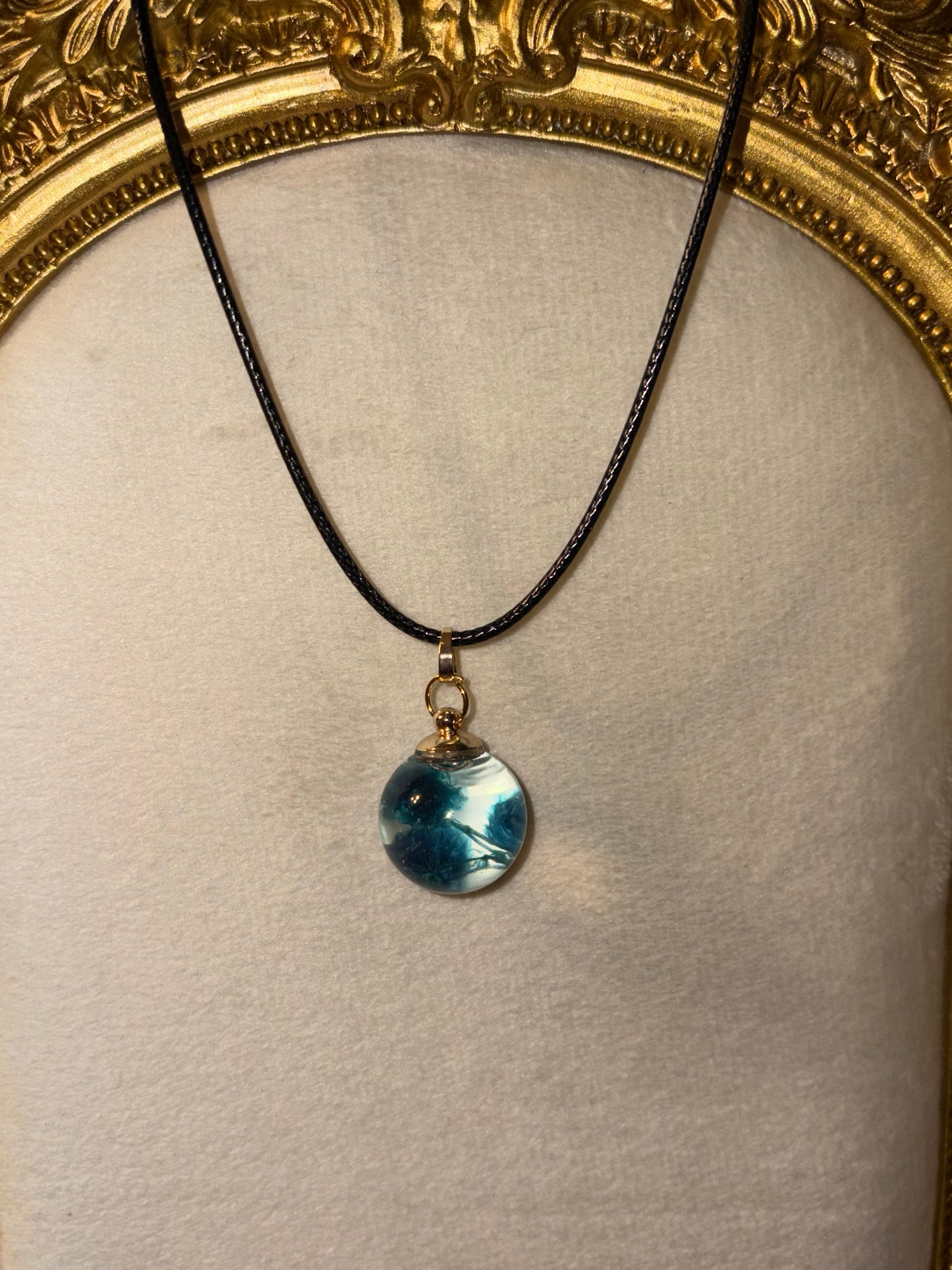 Urn Keepsakes Remembrance Gifts - Hold Your Loved Ones Ashes Close at Heart by LOVE ASHLEY 🩷🌹⚱️Grieving Gifts Memorial Ashes Jewelry Condolences Urn Gift Ideas