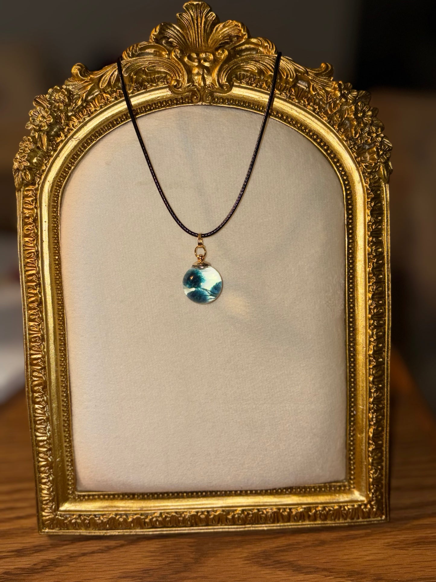 Urn Keepsakes Remembrance Gifts - Hold Your Loved Ones Ashes Close at Heart by LOVE ASHLEY 🩷🌹⚱️Grieving Gifts Memorial Ashes Jewelry Condolences Urn Gift Ideas